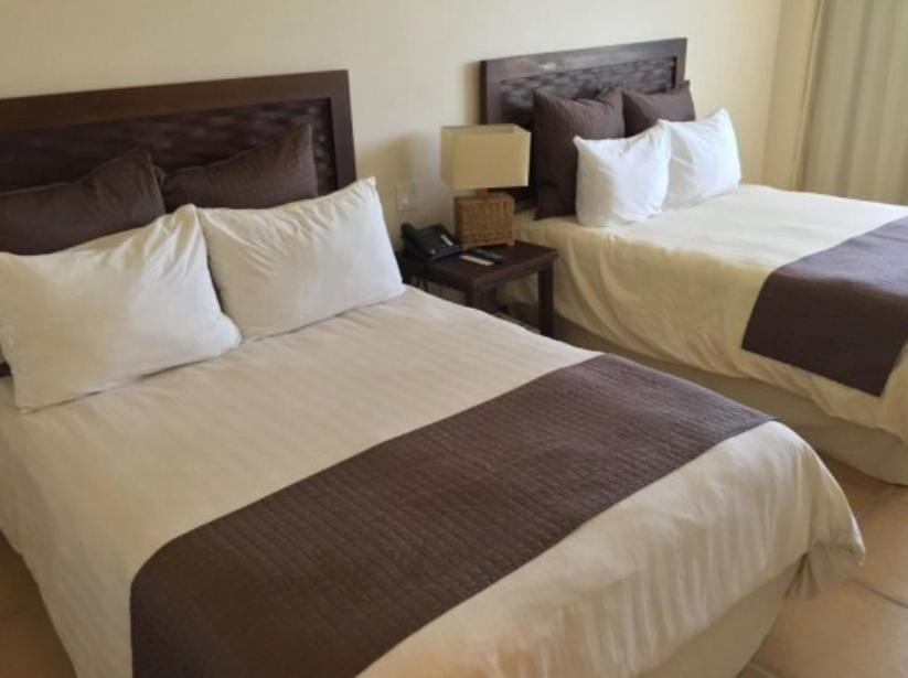 Private Family Room In Coronado Luxury Club & Suites Playa Coronado Esterno foto