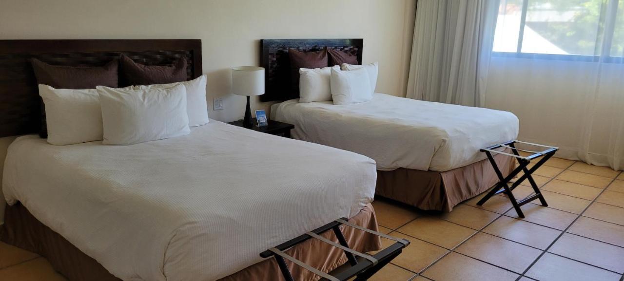 Private Family Room In Coronado Luxury Club & Suites Playa Coronado Esterno foto