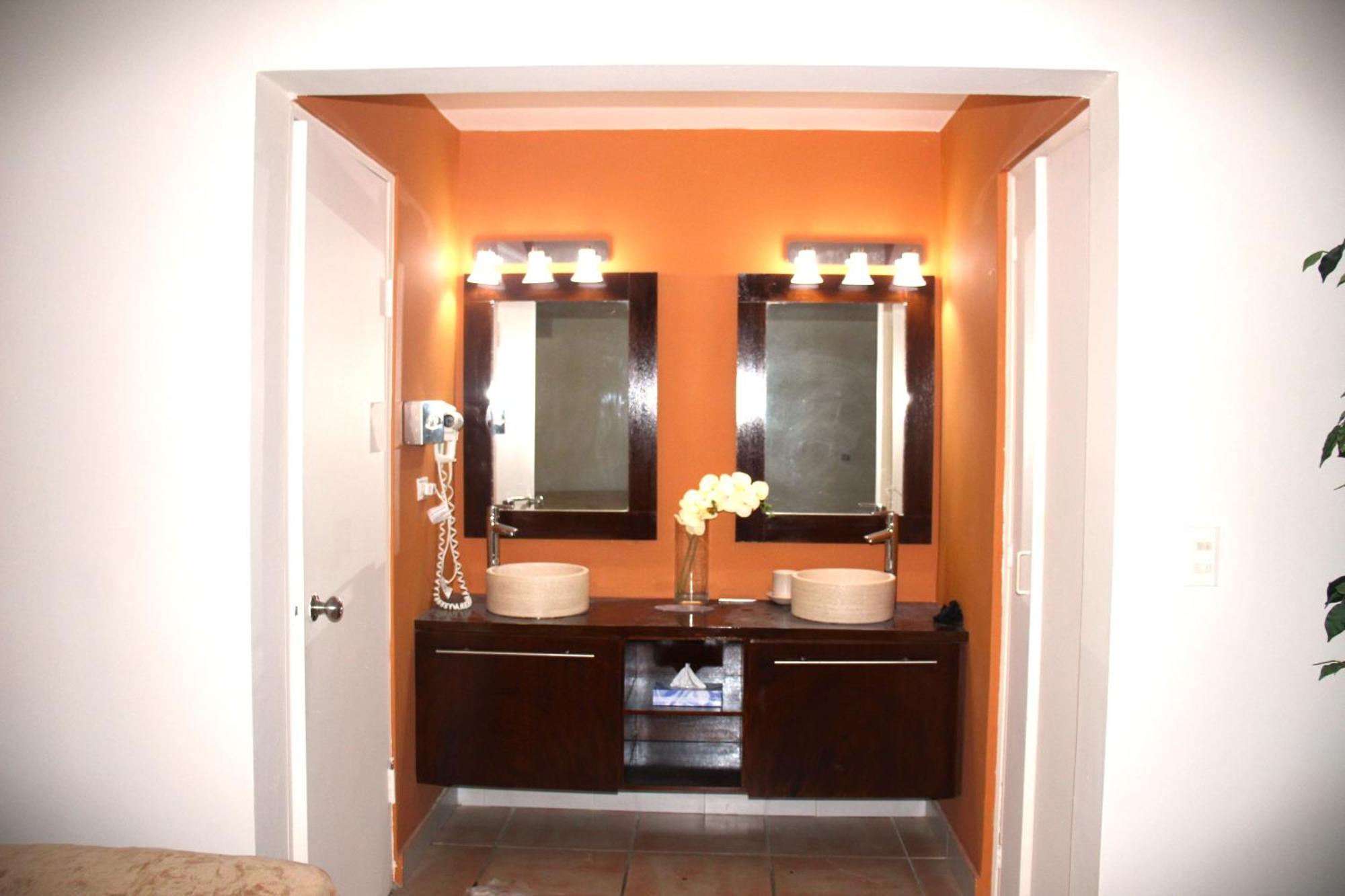 Private Family Room In Coronado Luxury Club & Suites Playa Coronado Esterno foto