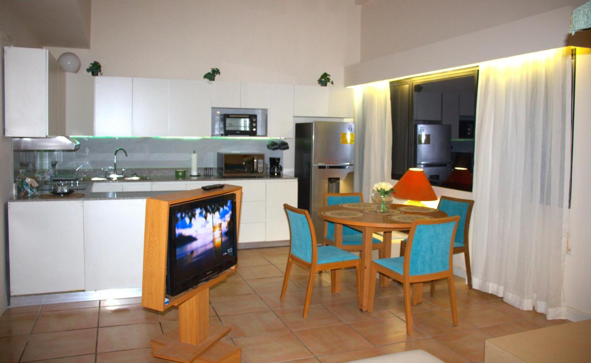Private Family Room In Coronado Luxury Club & Suites Playa Coronado Esterno foto