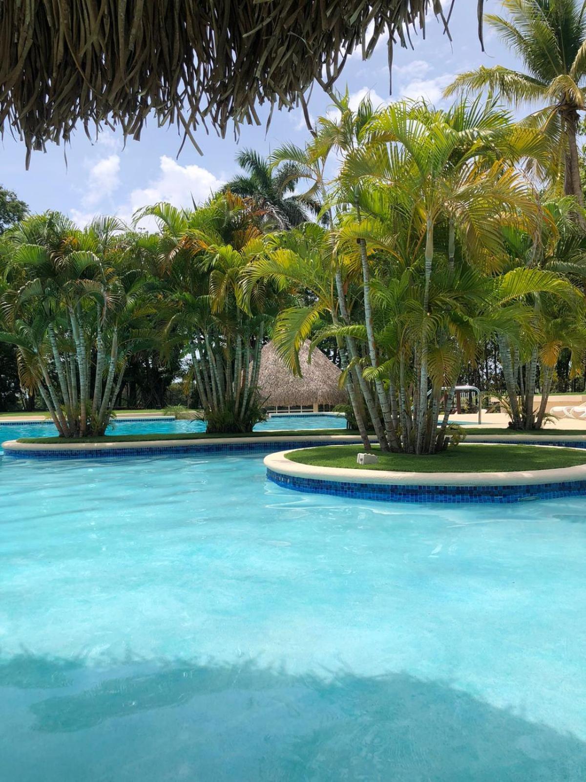 Private Family Room In Coronado Luxury Club & Suites Playa Coronado Esterno foto