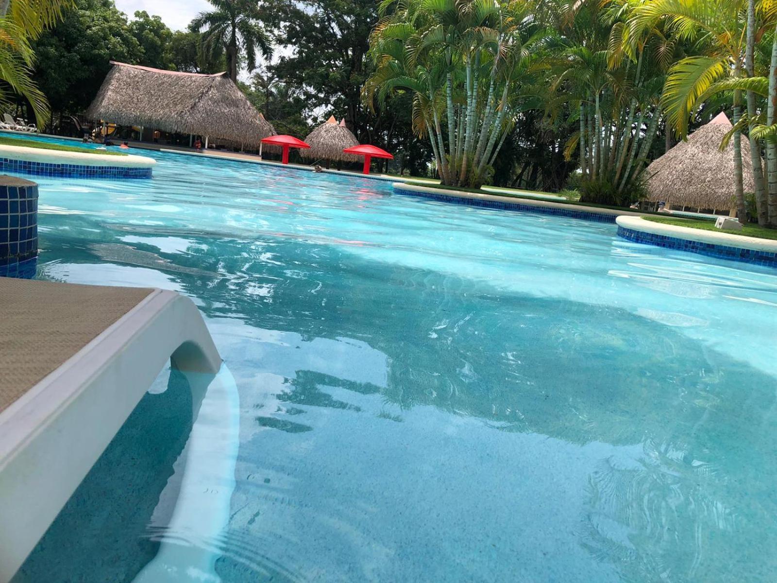 Private Family Room In Coronado Luxury Club & Suites Playa Coronado Esterno foto