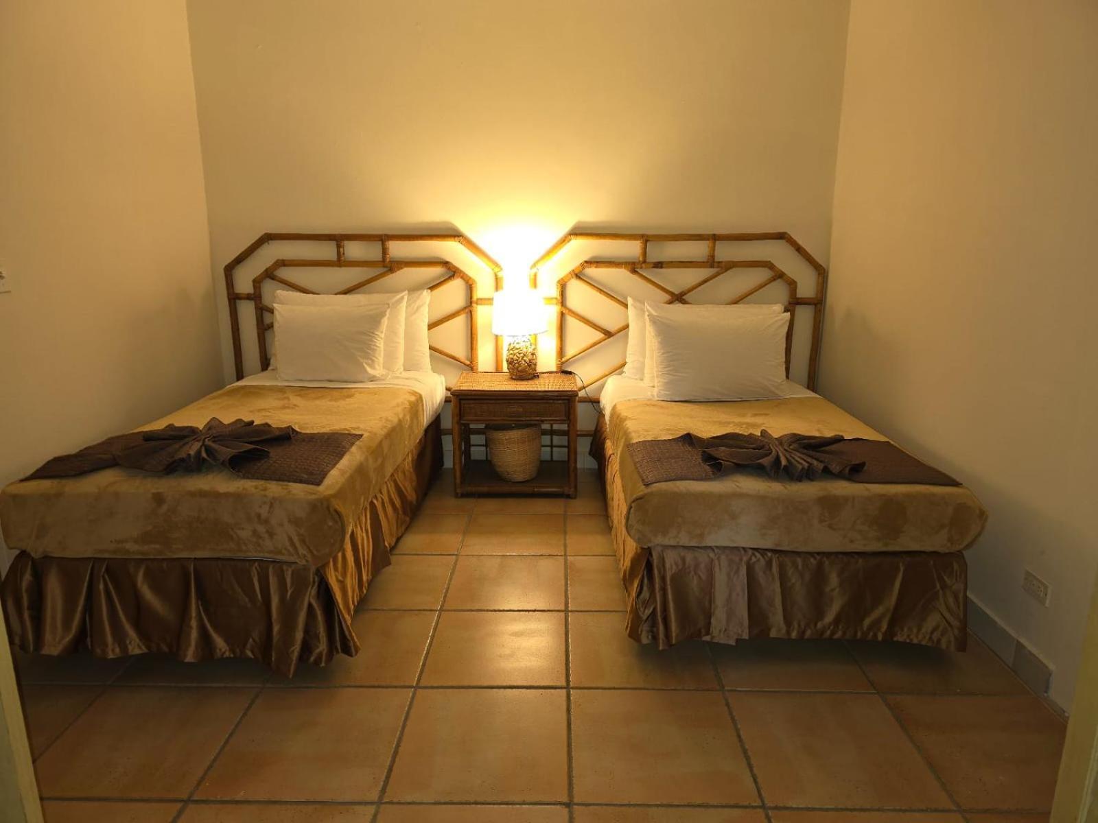 Private Family Room In Coronado Luxury Club & Suites Playa Coronado Esterno foto